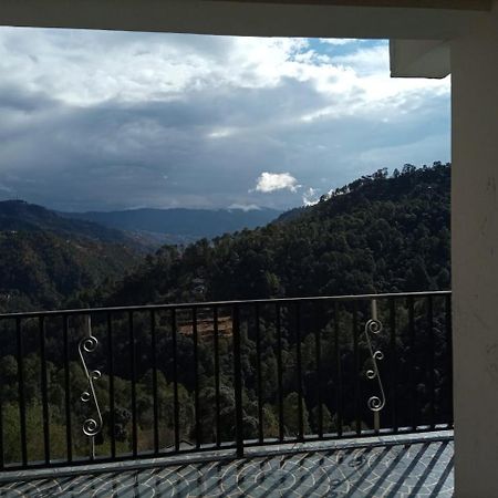 Thakur Homes- Couple And Family Friendly Homestay ชิมลา ภายนอก รูปภาพ