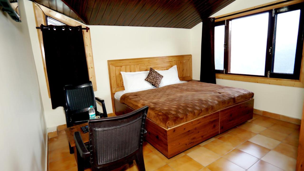 Thakur Homes- Couple And Family Friendly Homestay ชิมลา ภายนอก รูปภาพ