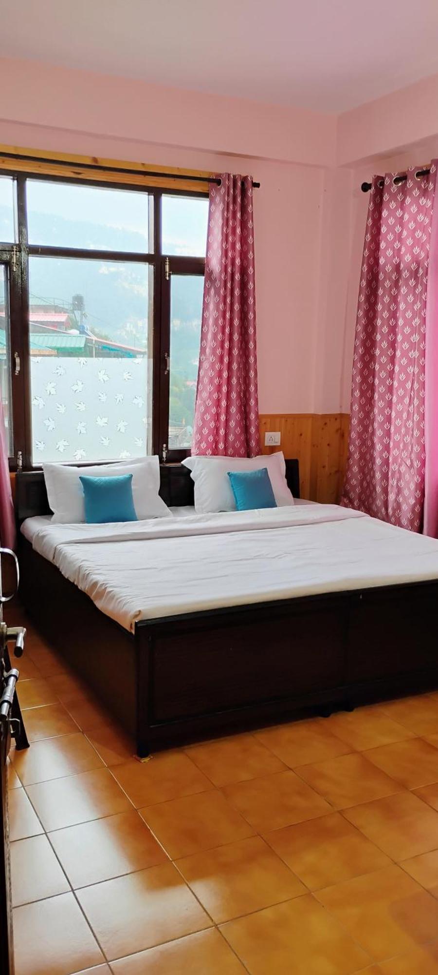 Thakur Homes- Couple And Family Friendly Homestay ชิมลา ห้อง รูปภาพ